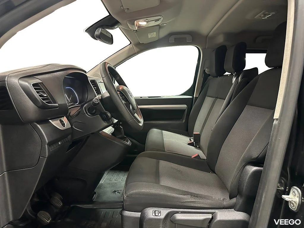 Toyota Proace Verso Shuttle L3 9-Sits HUD Värmare 88kW