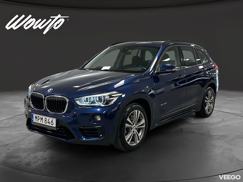BMW X1 xDrive20i Automat Sport Line / Dragkrok / 1 Ägare 141kW