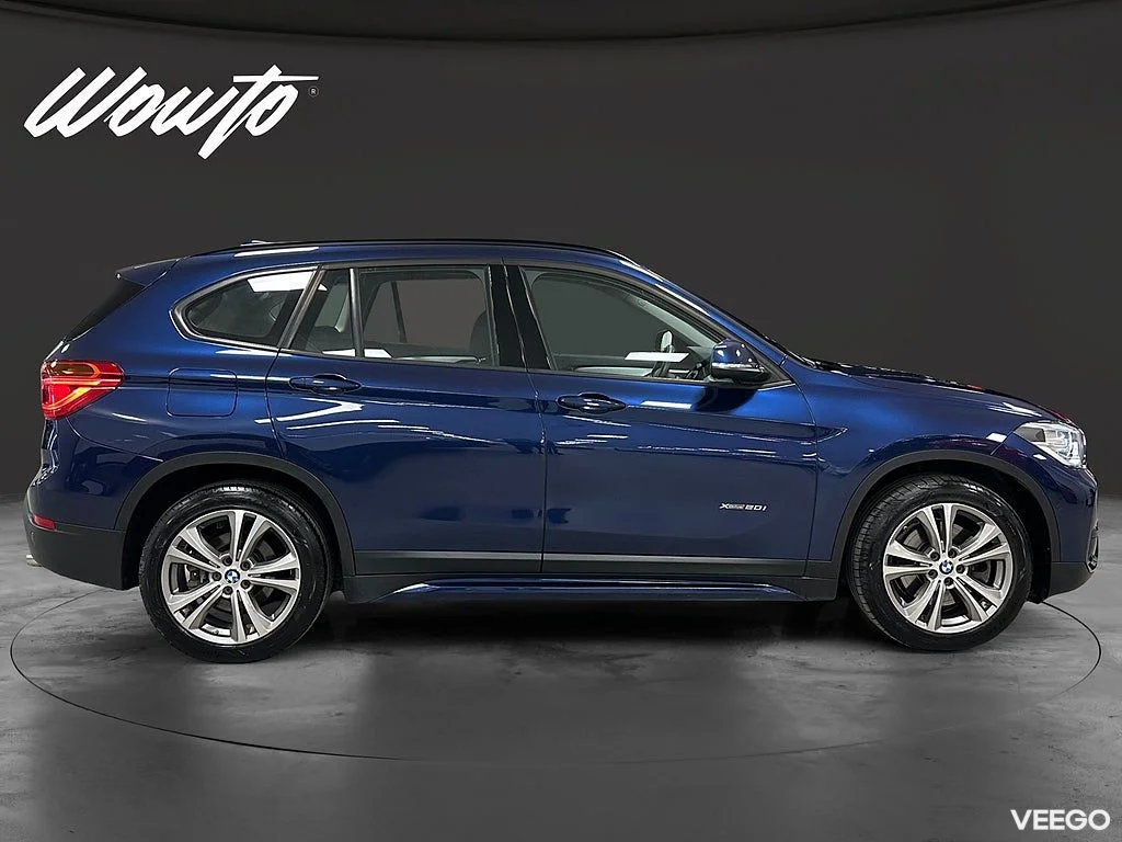 BMW X1 xDrive20i Automat Sport Line / Dragkrok / 1 Ägare 141kW
