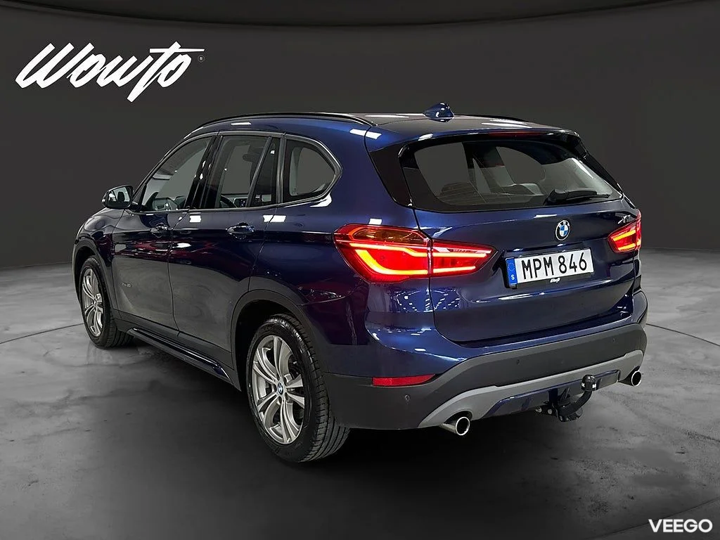 BMW X1 xDrive20i Automat Sport Line / Dragkrok / 1 Ägare 141kW