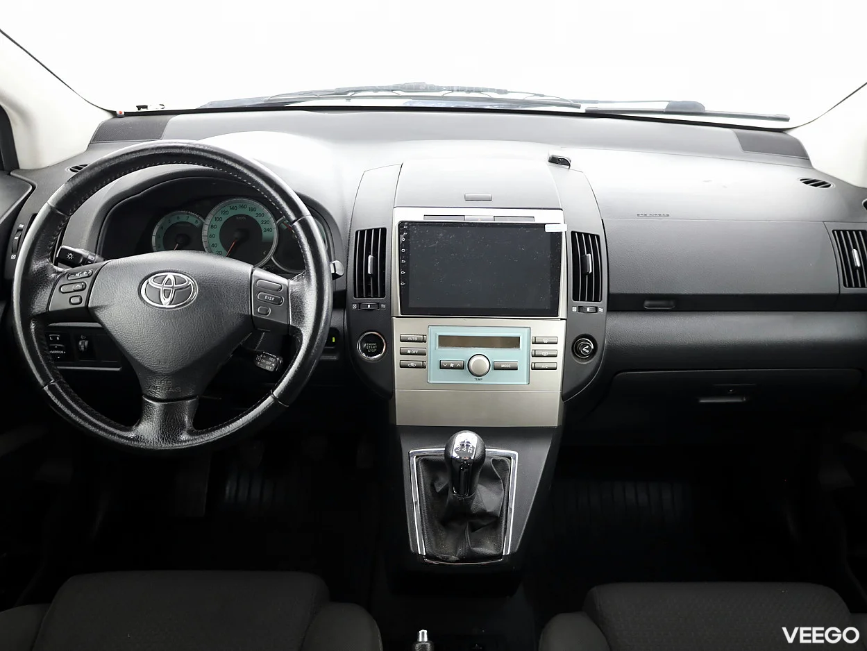 Toyota Corolla Verso 1.6 81kW