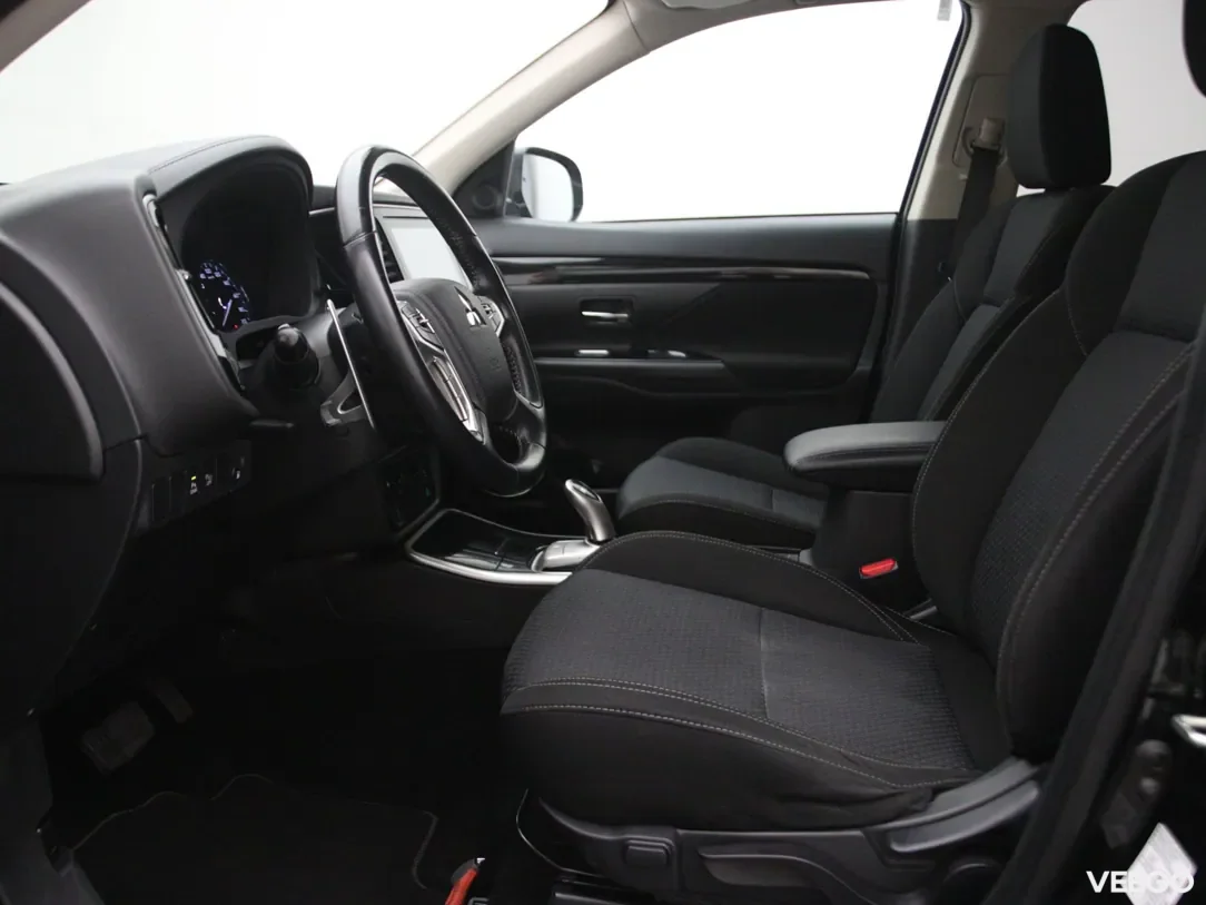 Mitsubishi Outlander 2.4 165kW