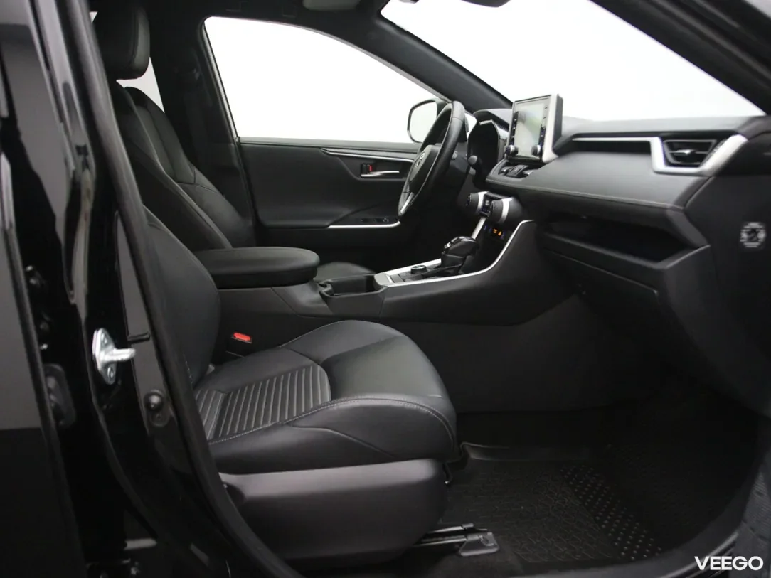 Toyota RAV4 2.5 163kW