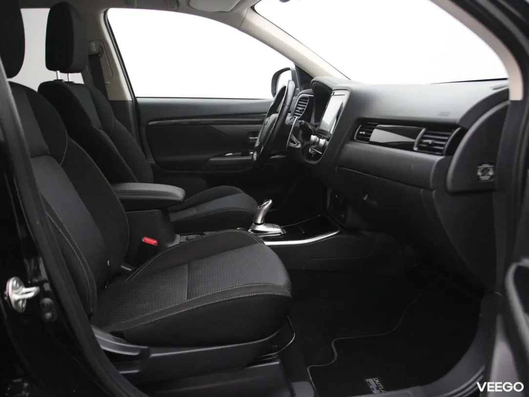 Mitsubishi Outlander 2.4 165kW