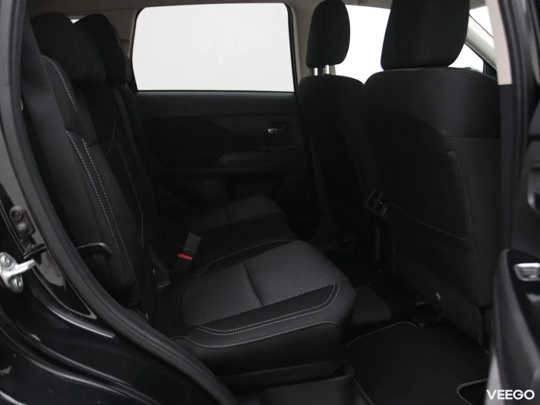 Mitsubishi Outlander 2.4 165kW