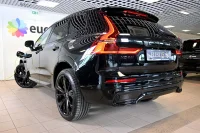 Volvo XC60 AWD T8 H&K BLACK EDITION XENIUM INTELLI SAFE PRO FACELIFT 2 335kW thumbnail