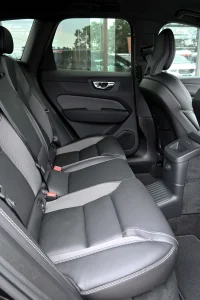 Volvo XC60 AWD T8 H&K BLACK EDITION XENIUM INTELLI SAFE PRO FACELIFT 2 335kW thumbnail