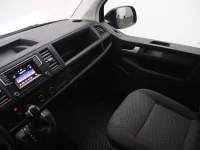 Volkswagen Caravelle 2 150kW thumbnail