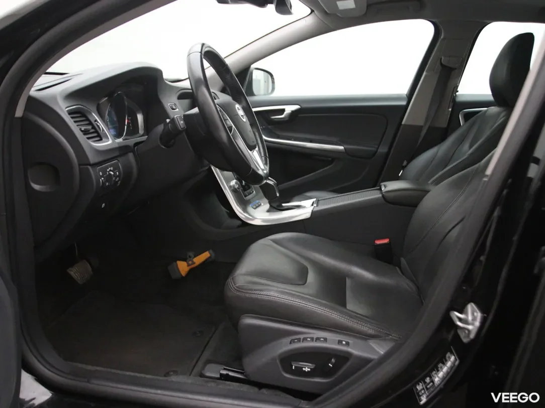 Volvo V60 2.4 212kW