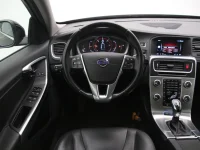 Volvo V60 2.4 212kW thumbnail