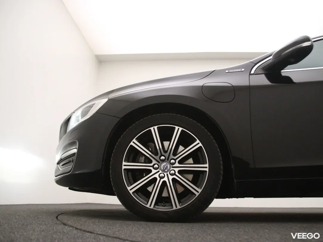Volvo V60 2.4 212kW