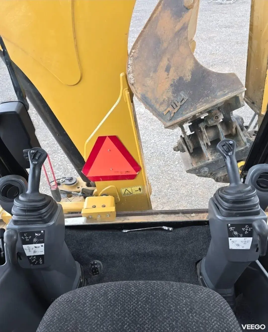 Caterpillar 444F2 75kW