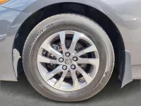 Toyota PRIUS PHV 72kW thumbnail
