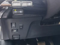 Toyota PRIUS PHV 72kW thumbnail