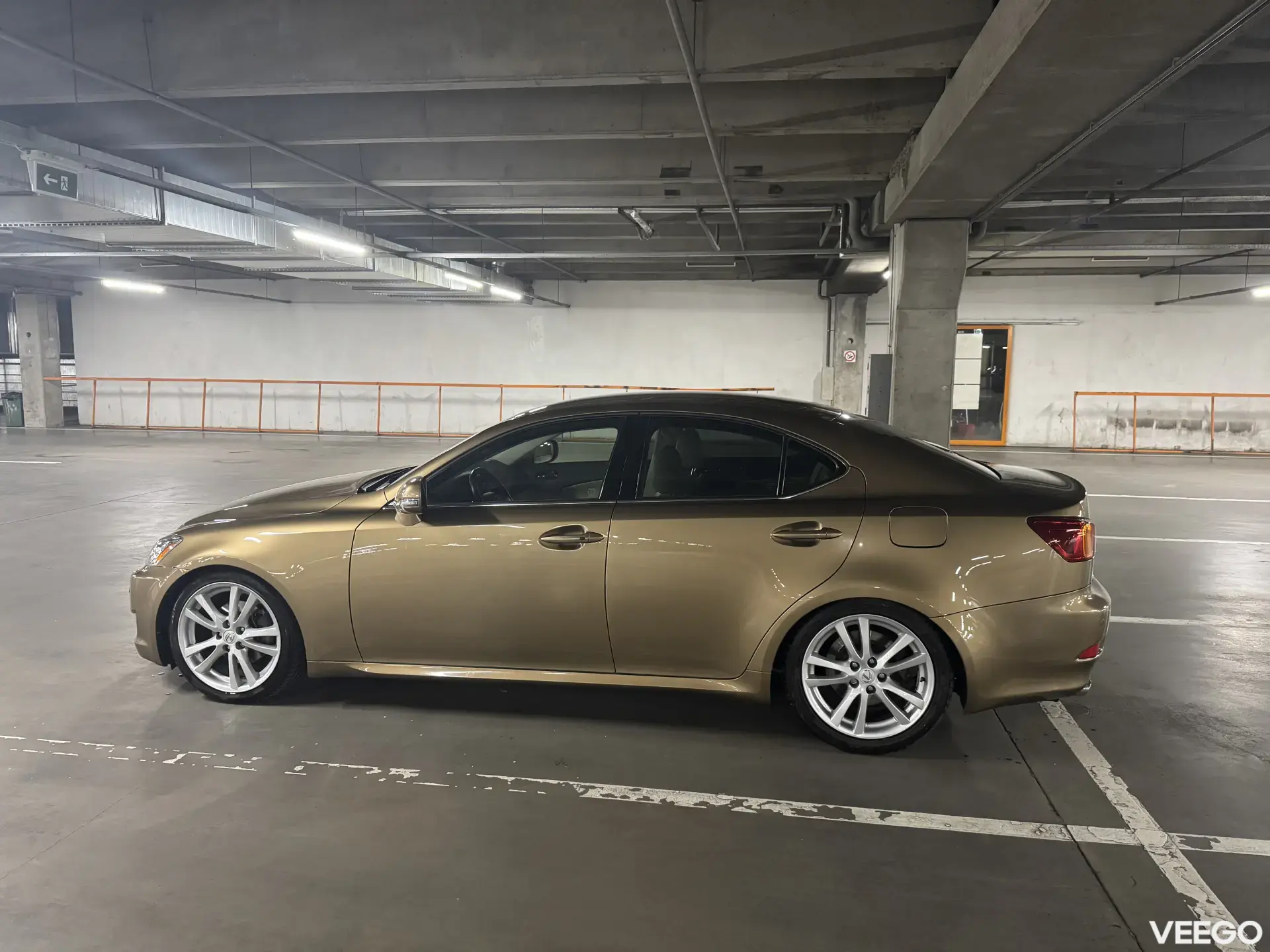Lexus IS 250 2.5 153kW