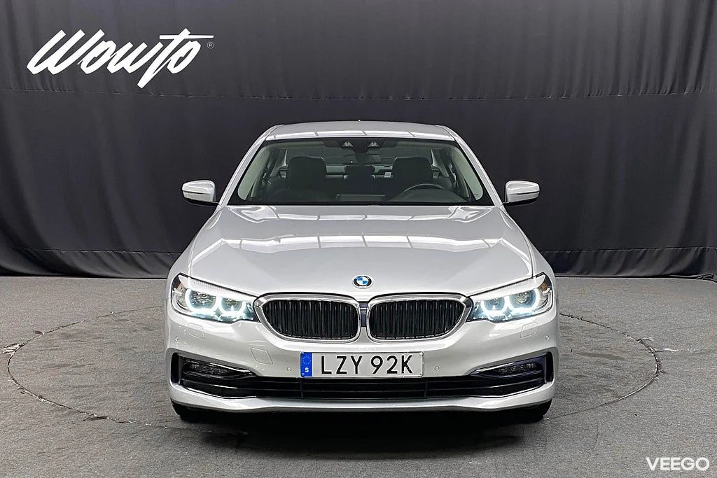 BMW 520 d xDrive Sedan 190HK Sport Line /Navi /Drag /Värmare 140kW