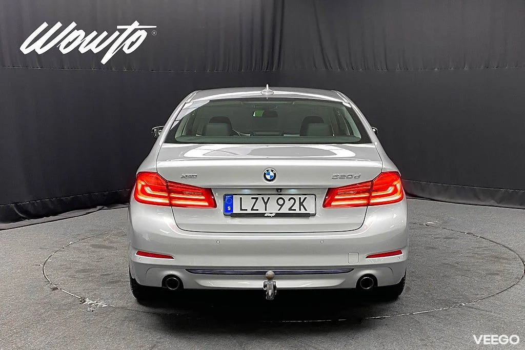 BMW 520 d xDrive Sedan 190HK Sport Line /Navi /Drag /Värmare 140kW