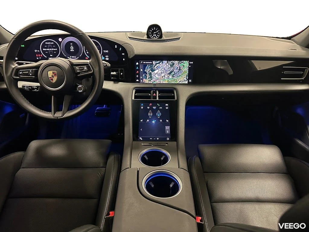 Porsche Taycan 4S Cross Turismo/ BOSE / MOMS / SE SPEC 380kW