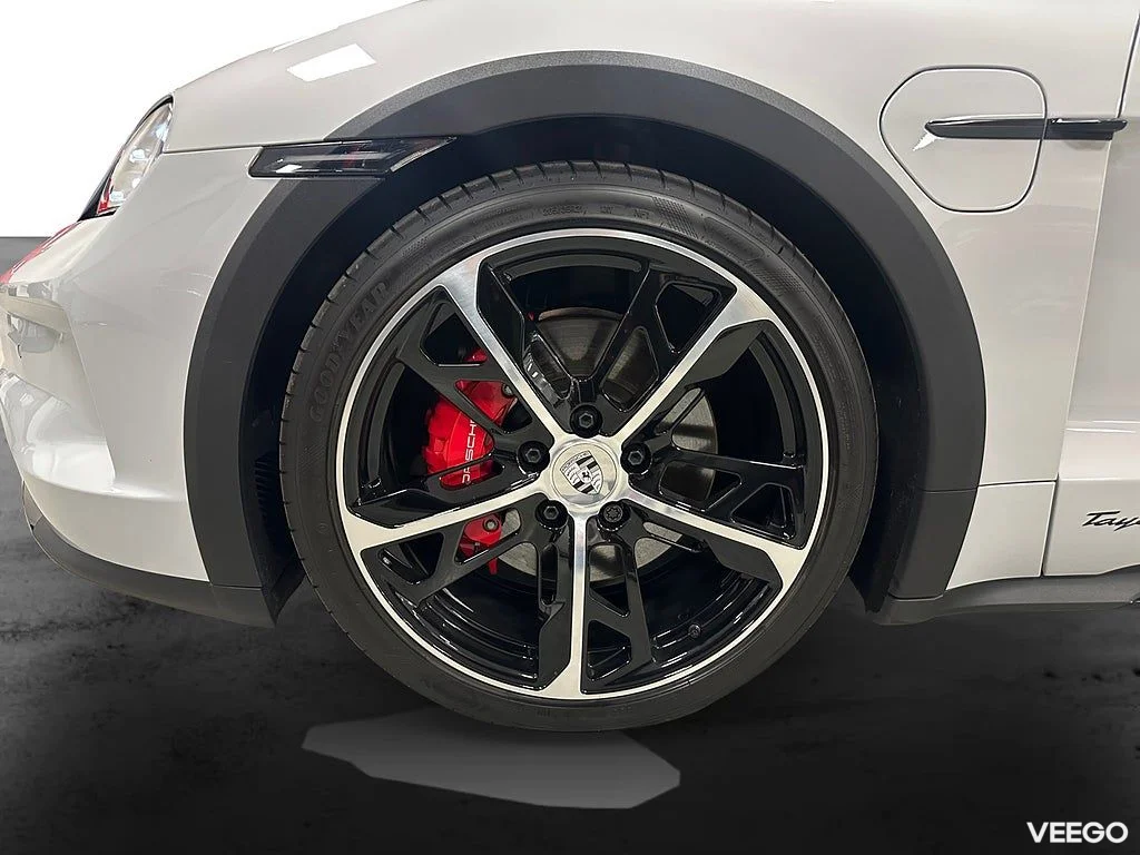 Porsche Taycan 4S Cross Turismo/ BOSE / MOMS / SE SPEC 380kW