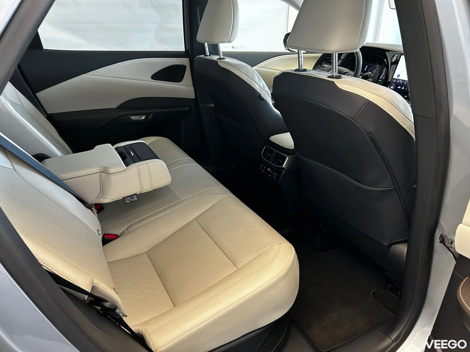 Lexus RX 450h+ - 136kW