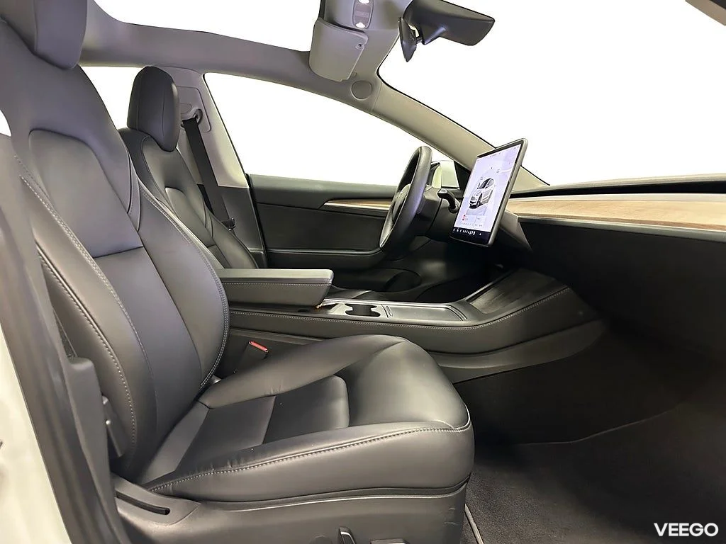 Tesla Model 3 Long Range AWD 498hk Panorama 366kW