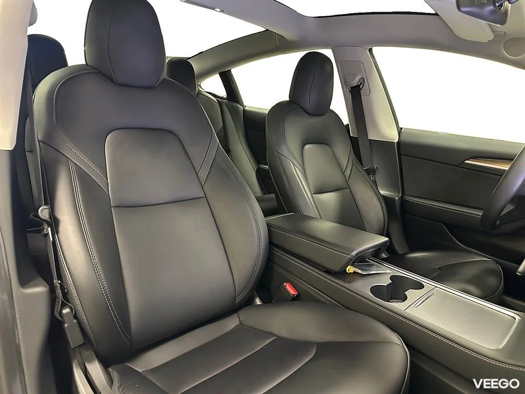 Tesla Model 3 Long Range AWD 498hk Panorama 366kW