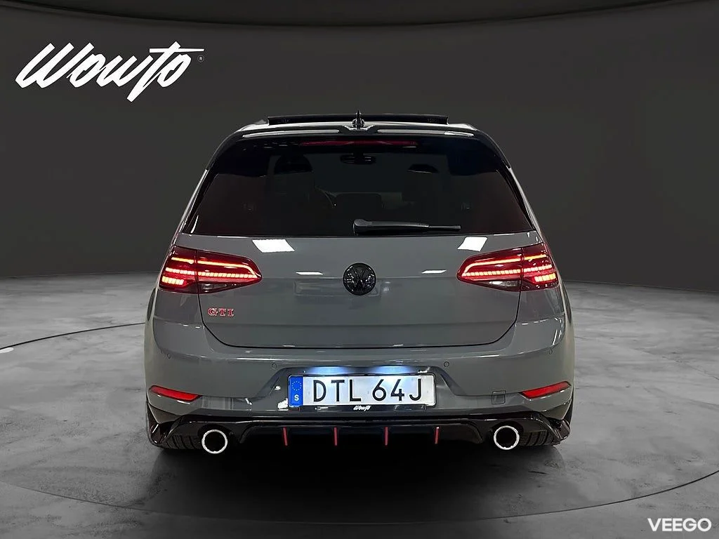 Volkswagen Golf GTI TCR 290hk DSG / DCC / Panorama / ACC 0kW