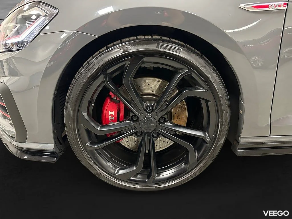 Volkswagen Golf GTI TCR 290hk DSG / DCC / Panorama / ACC 0kW