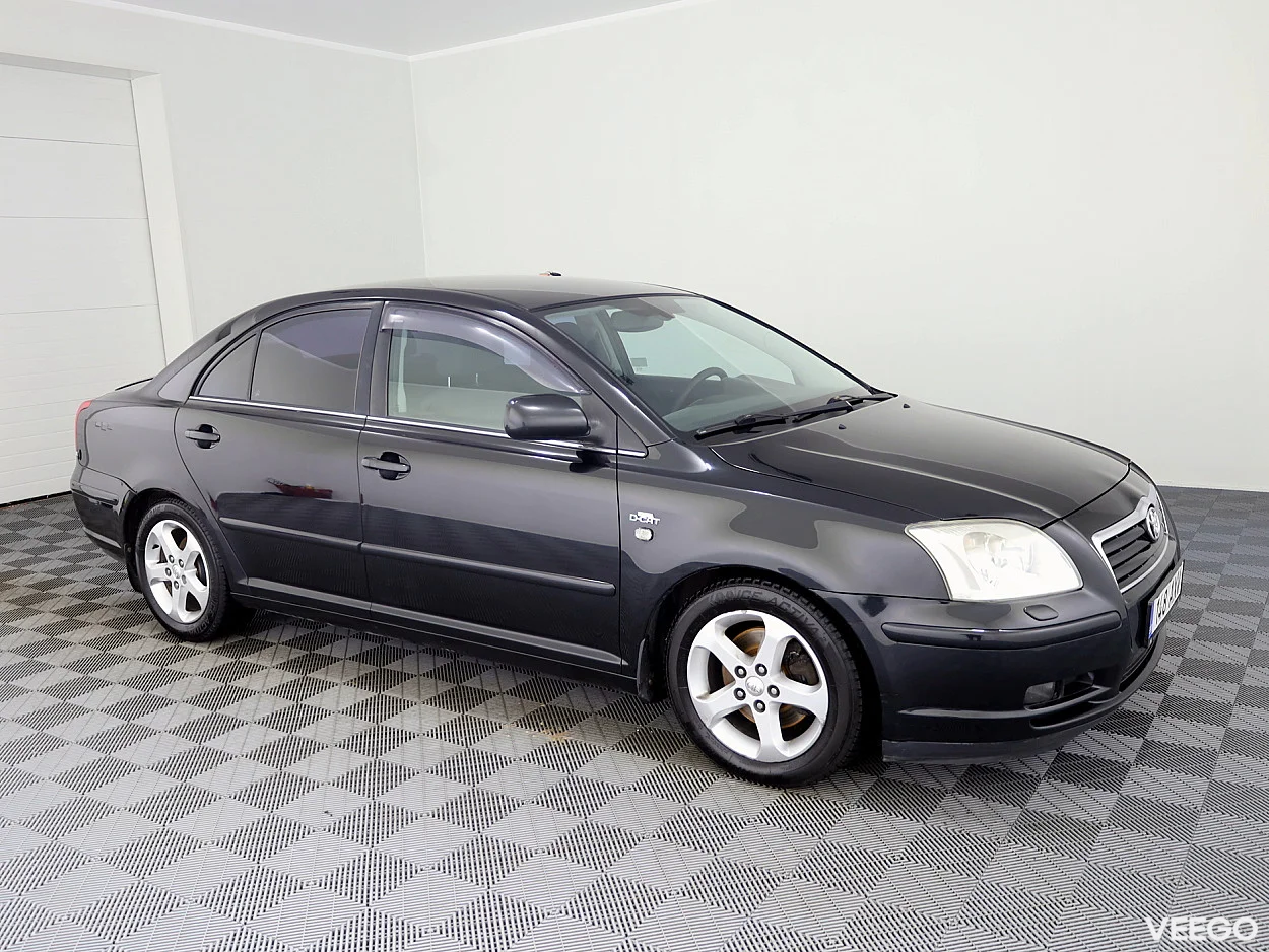 Toyota Avensis 2.2 130kW