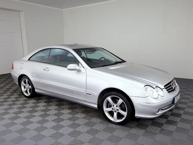 Image of Mercedes-Benz CLK320 3.2 161kW