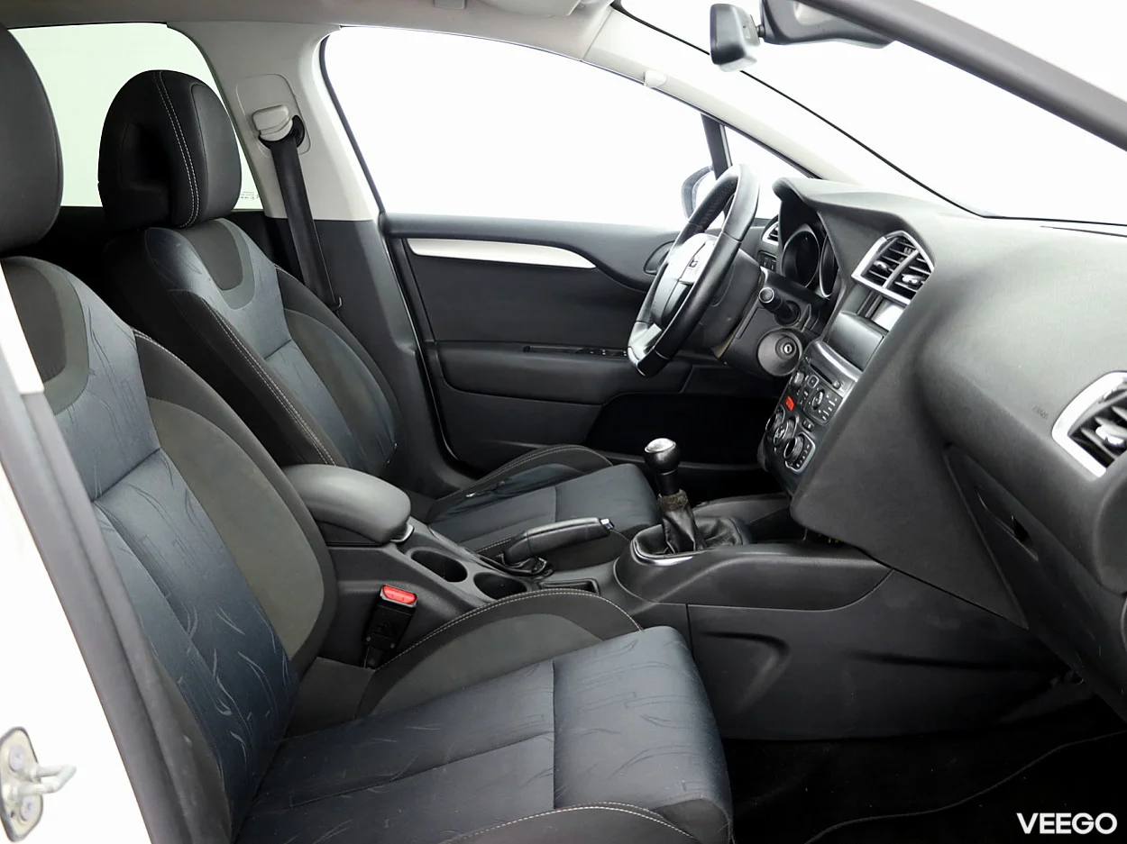 Citroen C4 1.6 68kW