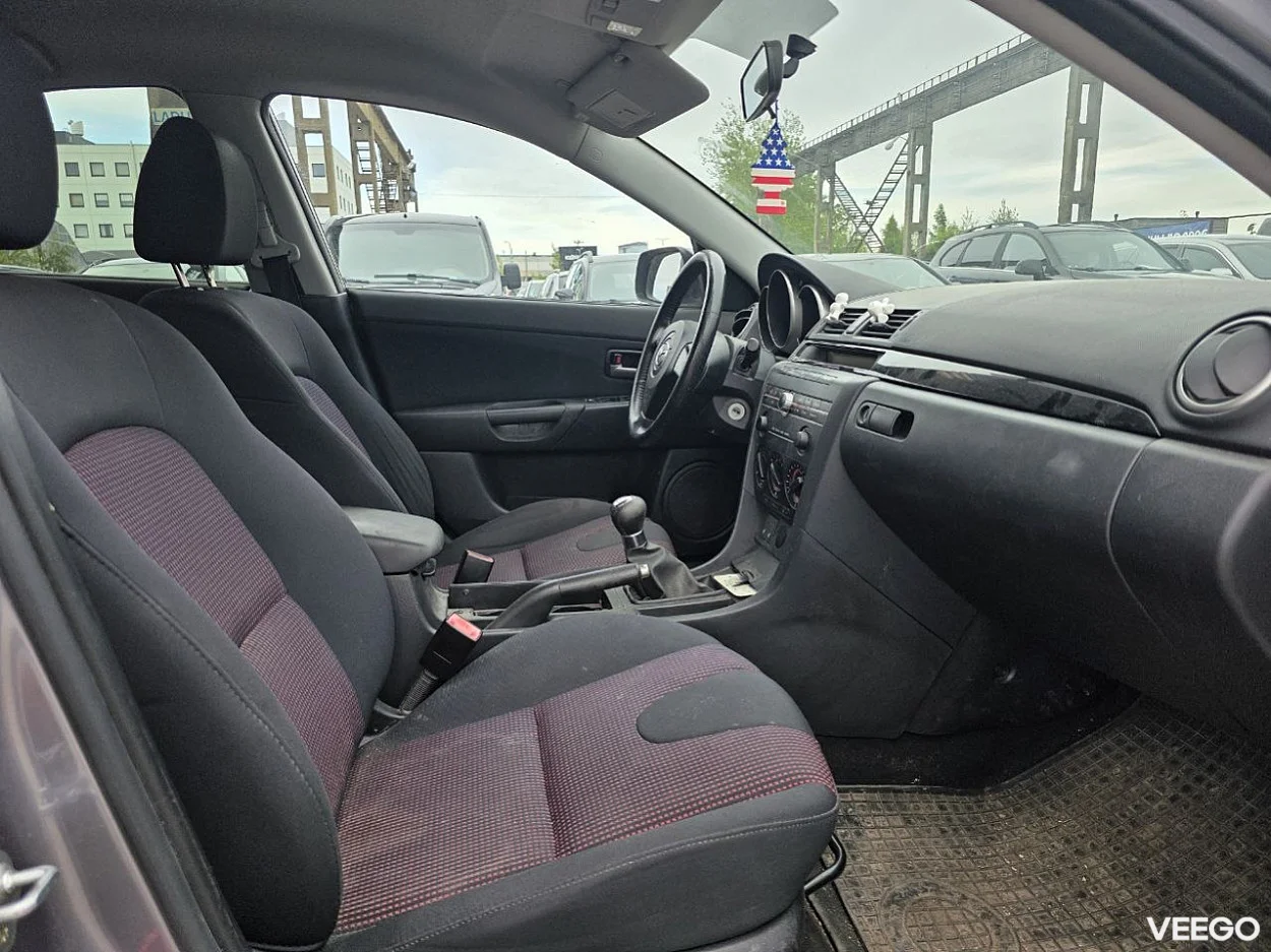 Mazda 3 1.6 77kW