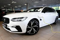 Volvo V90 AWD H&K ULTIMATE DARK XENIUM PRO INTELLI GOOGLE 2 293kW thumbnail