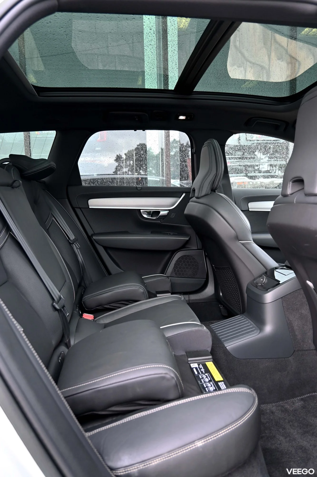 Volvo V90 AWD H&K ULTIMATE DARK XENIUM PRO INTELLI GOOGLE 2 293kW