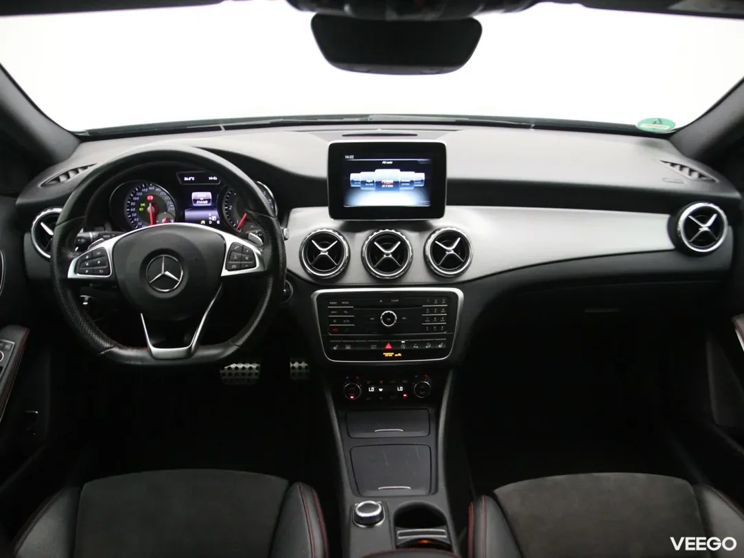 Mercedes-Benz GLA220 2.1 130kW