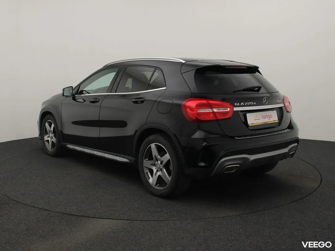 Mercedes-Benz GLA220 2.1 130kW