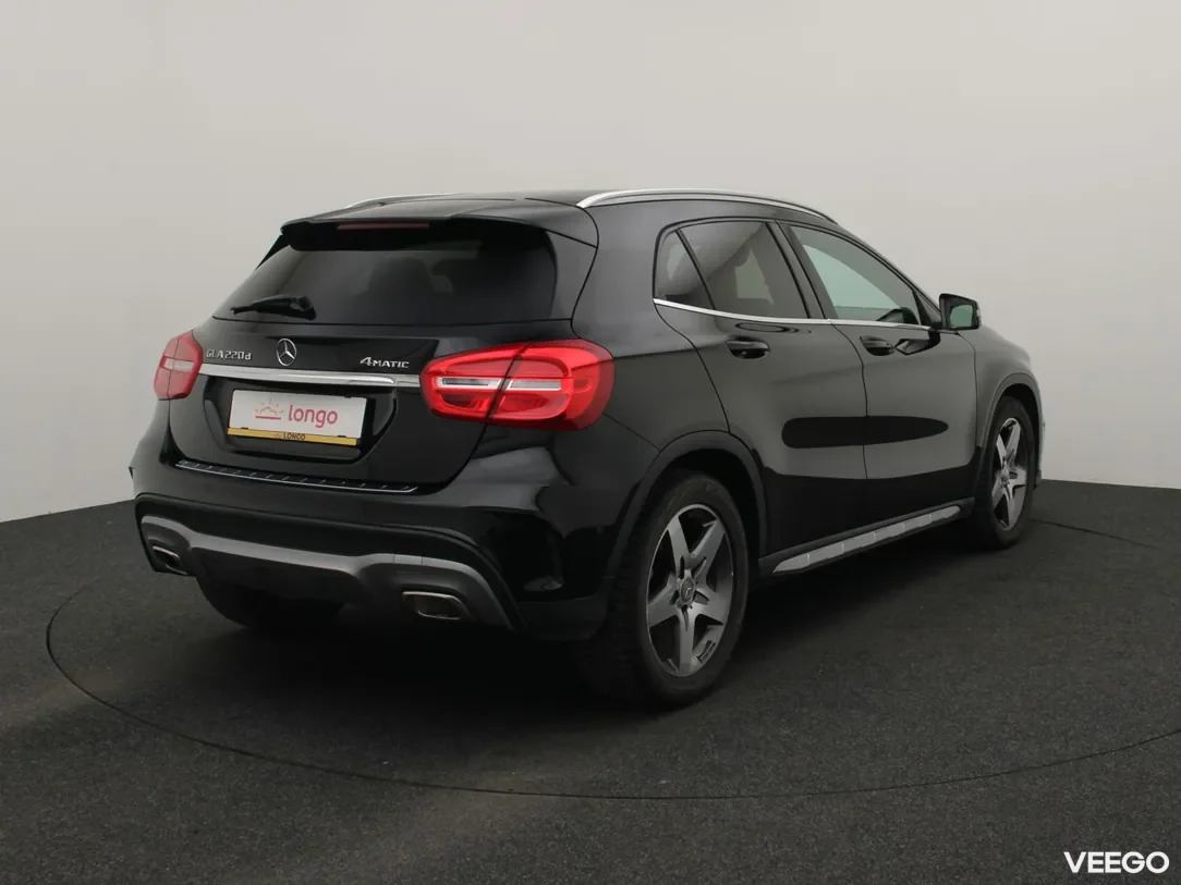 Mercedes-Benz GLA220 2.1 130kW
