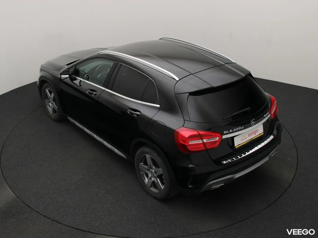Mercedes-Benz GLA220 2.1 130kW