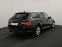 Skoda Superb 1.4 160kW thumbnail