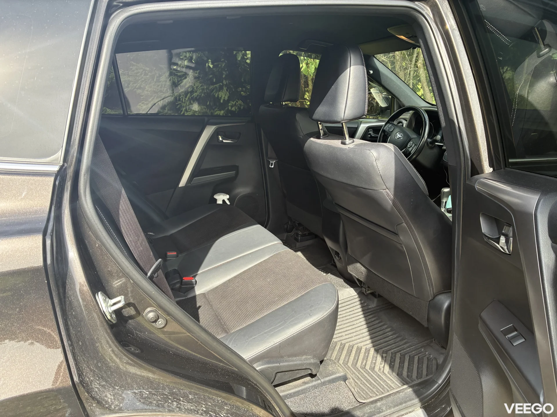 Toyota RAV4 2.0 112kW
