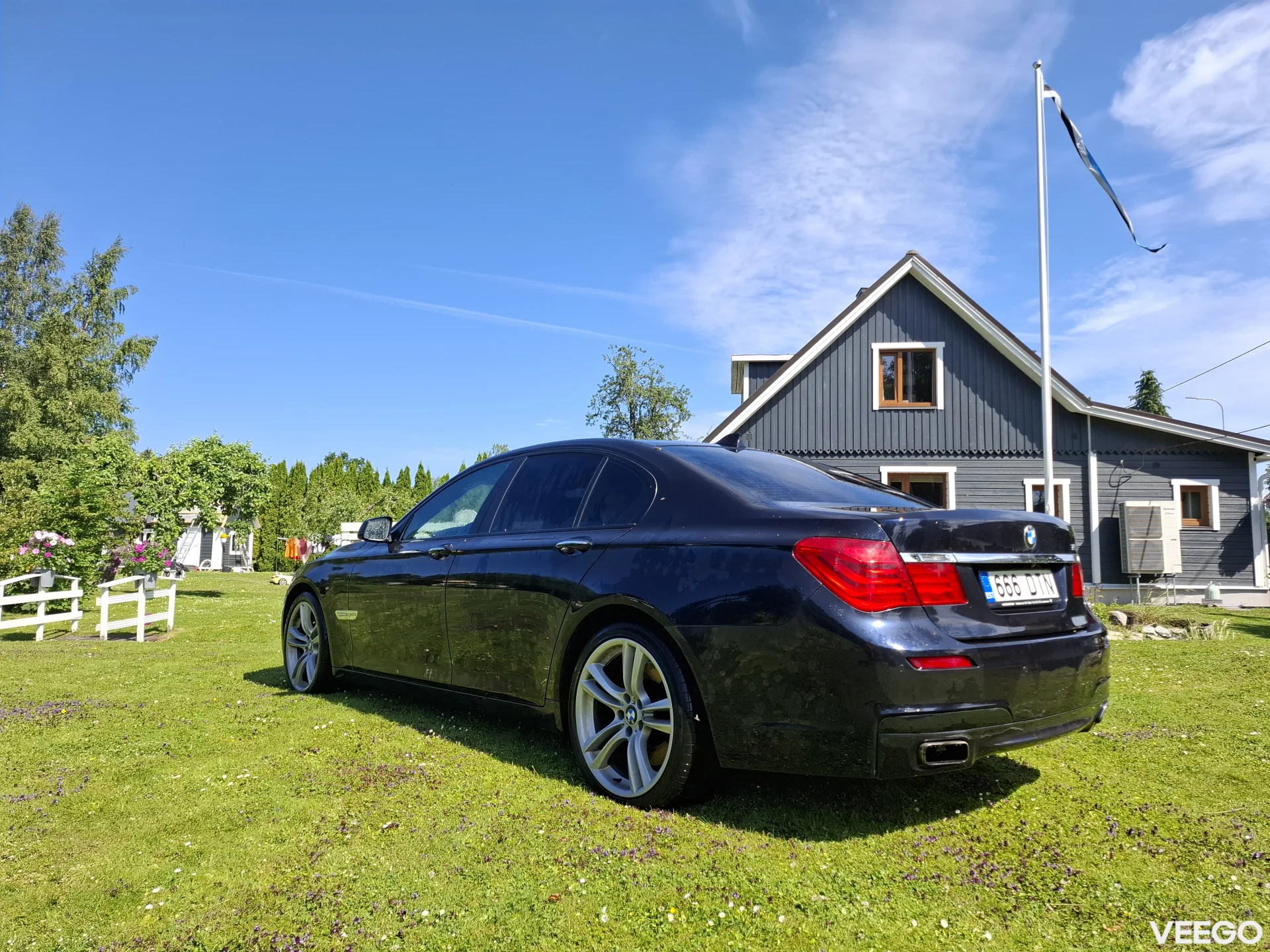 BMW 750 4.4 300kW