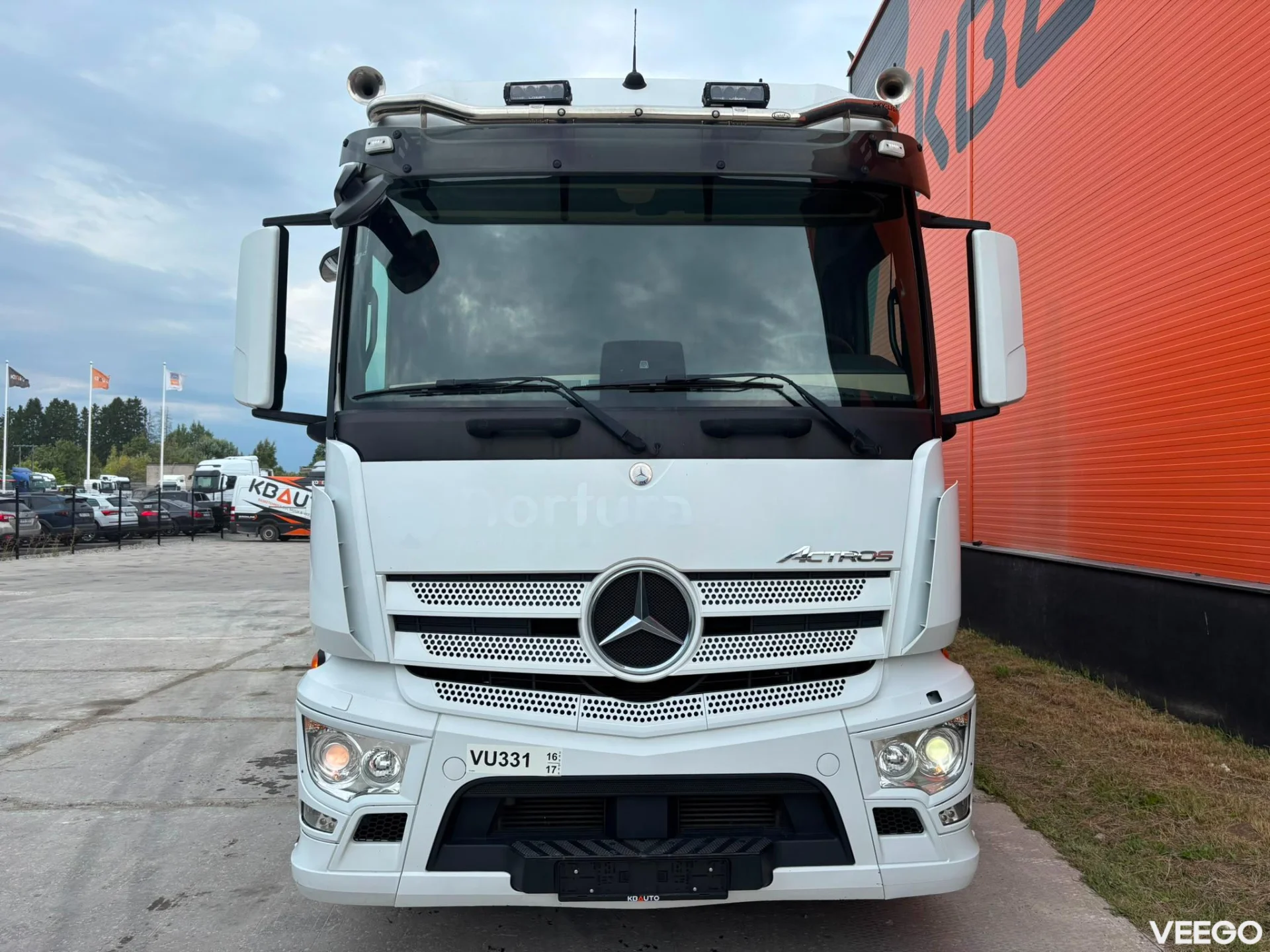 Mercedes-Benz Actros BOX L=8338 mm 460kW