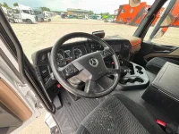Mercedes-Benz Actros FOR SALE AS CHASSIS / CHASSIS L=8000 mm 460kW thumbnail