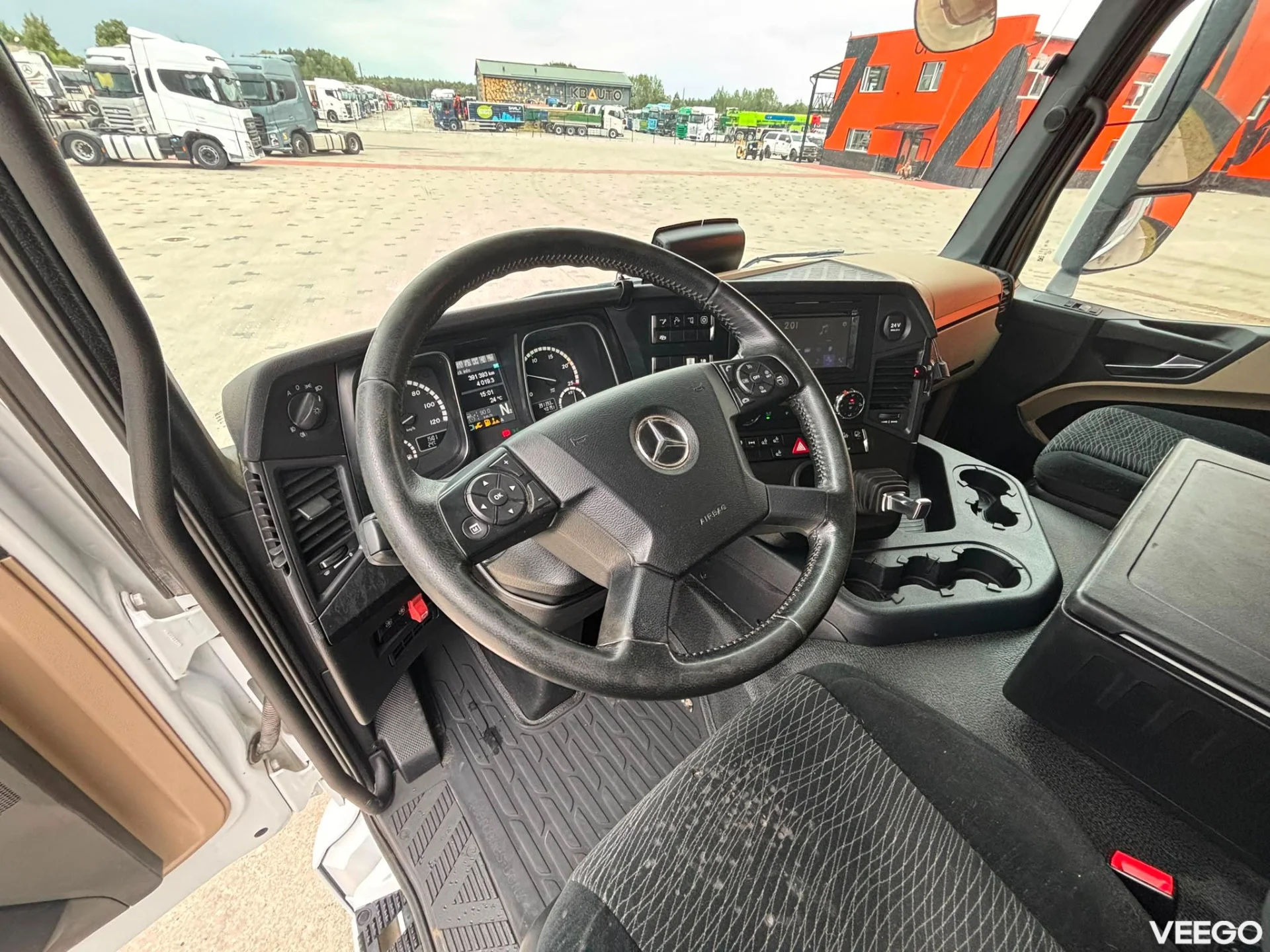 Mercedes-Benz Actros BOX L=8338 mm 460kW