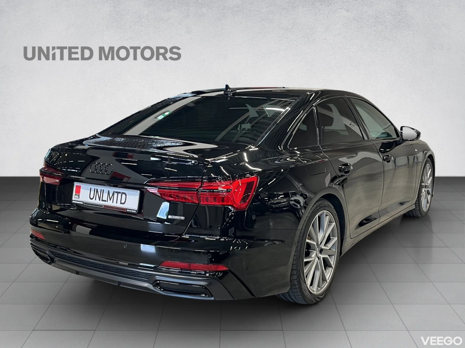 Audi A6 55 TFSI e S-Line Quattro 270kW