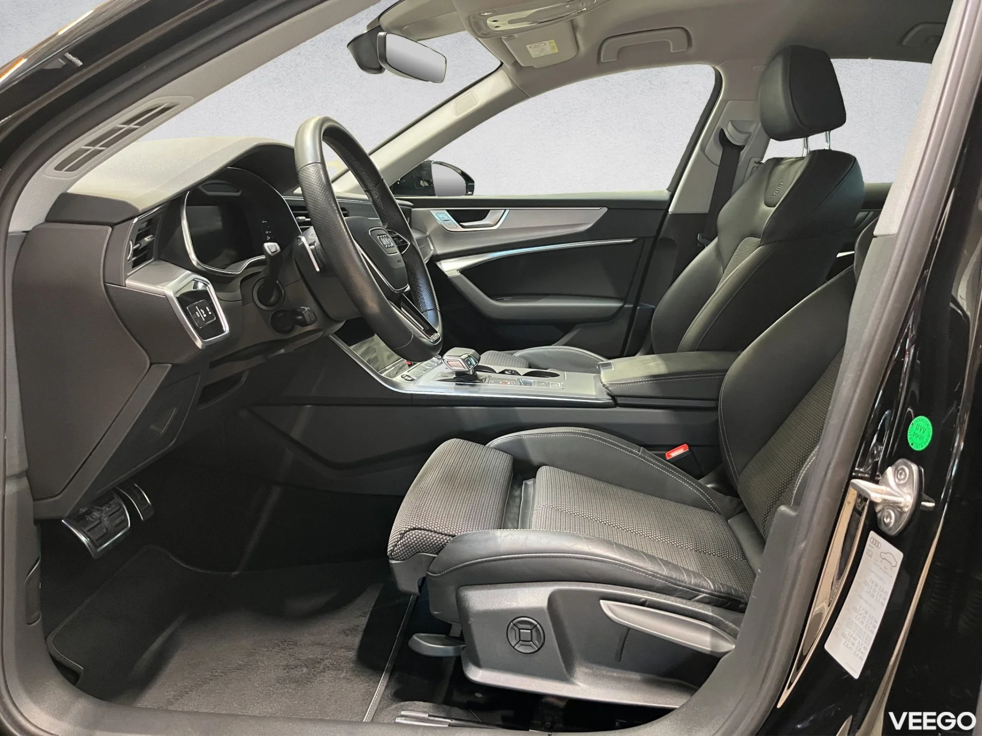 Audi A6 55 TFSI e S-Line Quattro 270kW