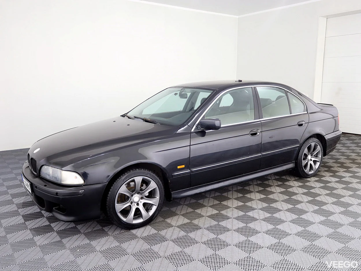 BMW 523 2.5 125kW