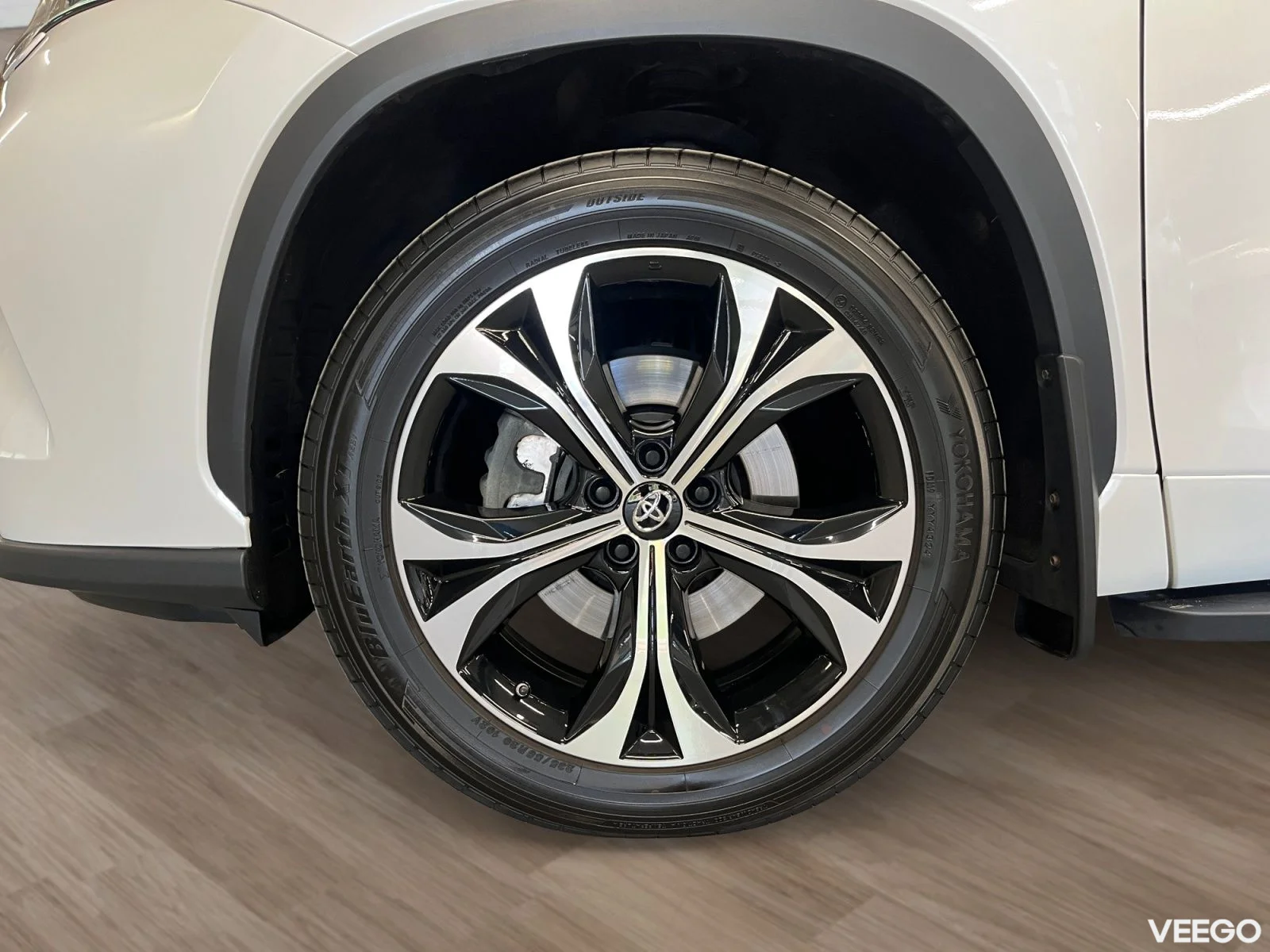 Toyota Highlander Premium AWD 2.5 140kW