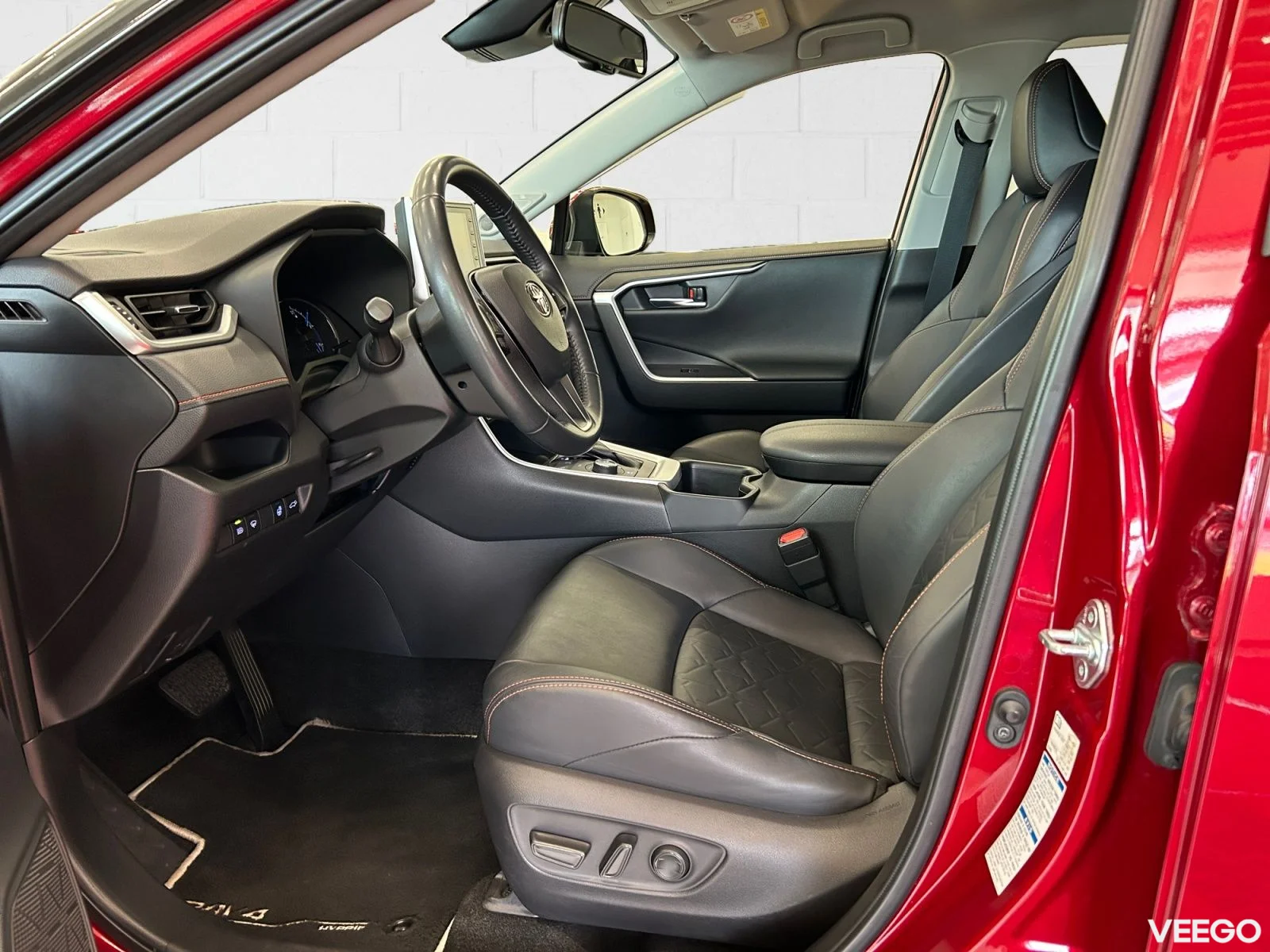 Toyota RAV4 Adventure Hybrid 2.5 131kW