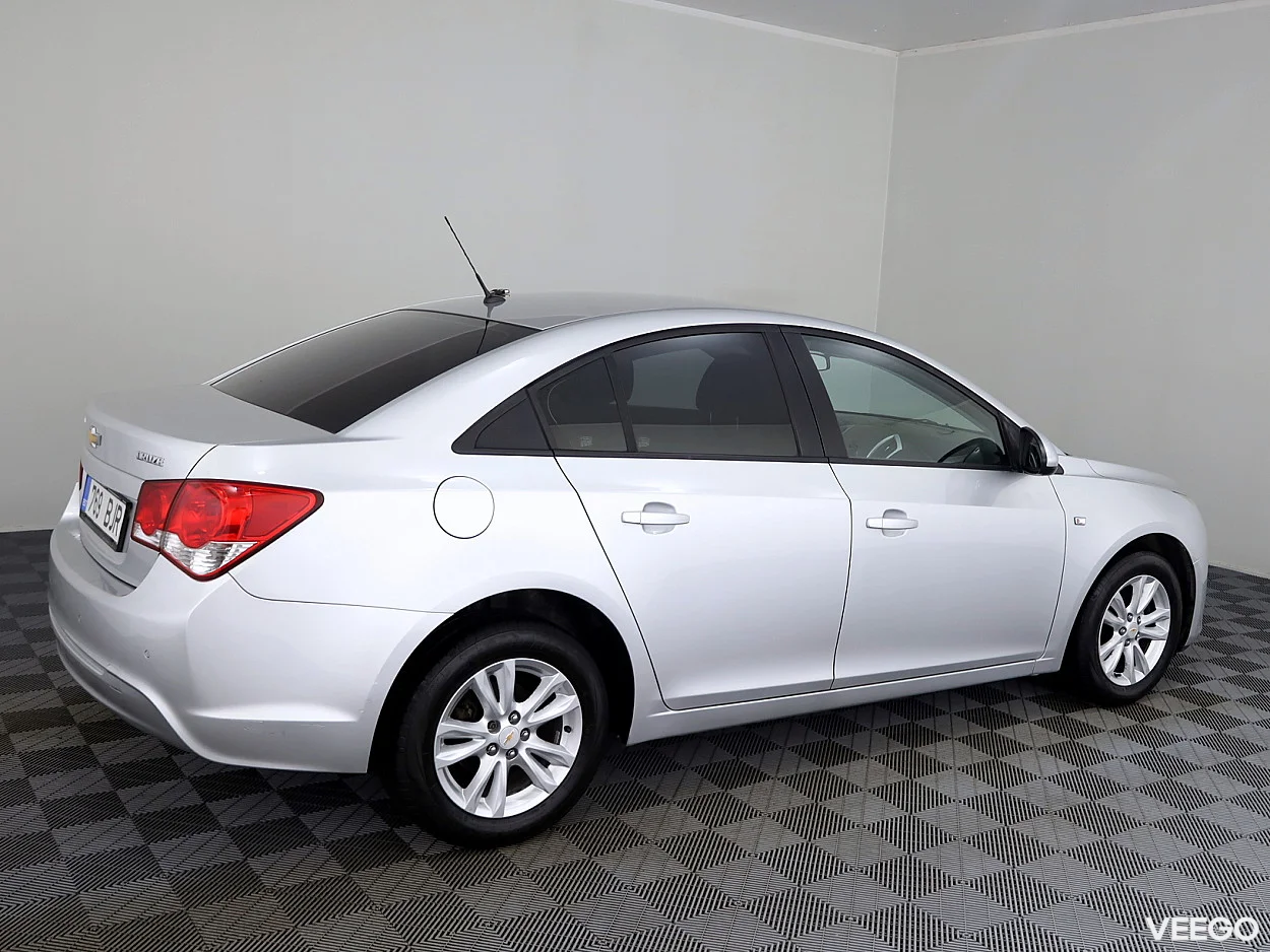 Chevrolet Cruze 1.6 91kW
